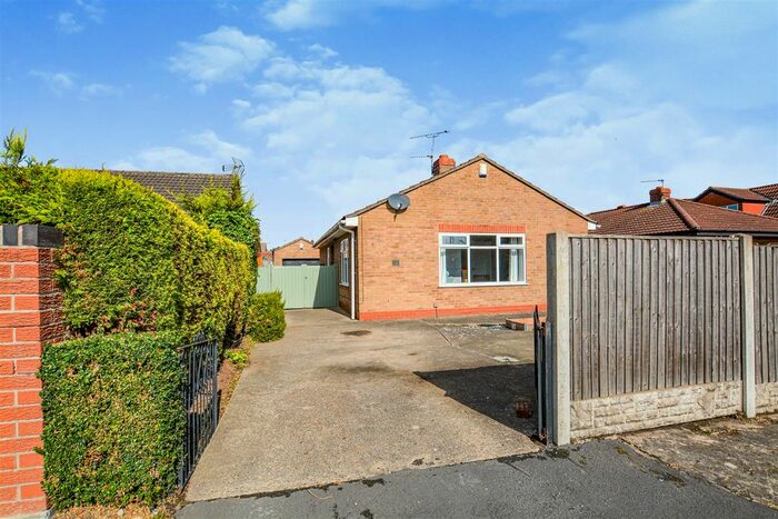 3 Bedroom Detached Bungalow For Sale In Godnow Road, Crowle, Scunthorpe, DN17