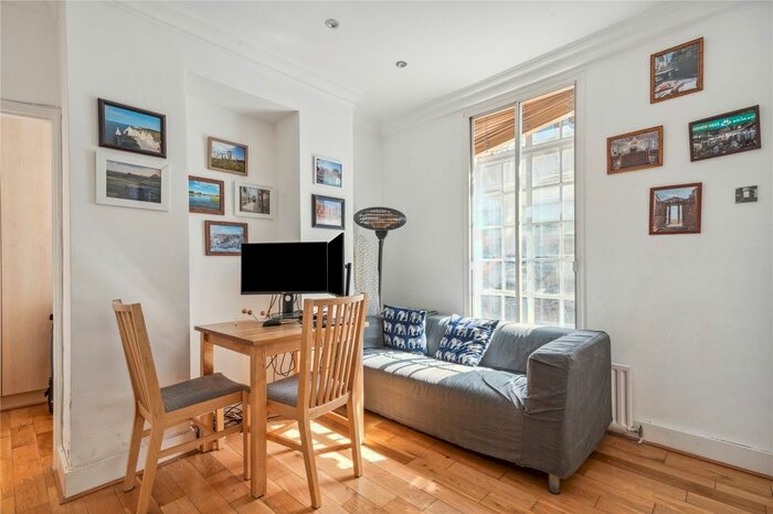 2 Bedroom Flat To Rent In Victoria Chambers, Luke Street, EC2A