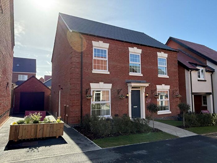4 Bedroom Detached House For Sale In Lutterworth Road, Burbage, Hinckley, LE10