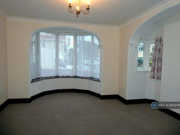 1 Bedroom Flat To Rent In Southern Road, Bournemouth, BH6