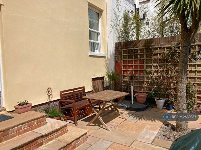 1 Bedroom Flat To Rent In Roundhill Crescent, Brighton, BN2