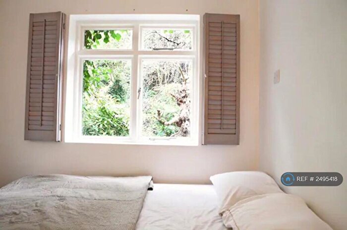 2 Bedroom Flat To Rent In Archway Road, London, N19