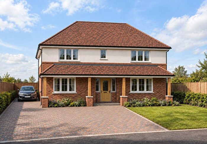 4 Bedroom Detached House For Sale In Keens Lane, Guildford, Surrey, GU3