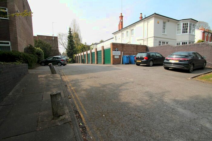 2 Bedroom Flat To Rent In Augustus Road, Edgbaston, Birmingham, B15