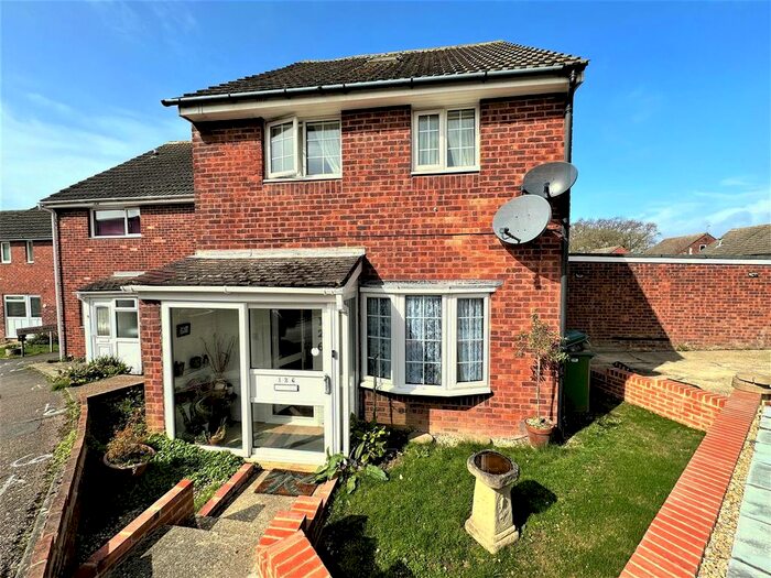 4 Bedroom Detached House To Rent In Sedlescombe Gardens, St. Leonards-On-Sea, TN38