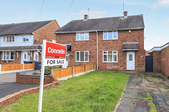 2 Bedroom Semi Detached House For Sale In Gilbert Close, Ashmore Park, Wolverhampton, WV11