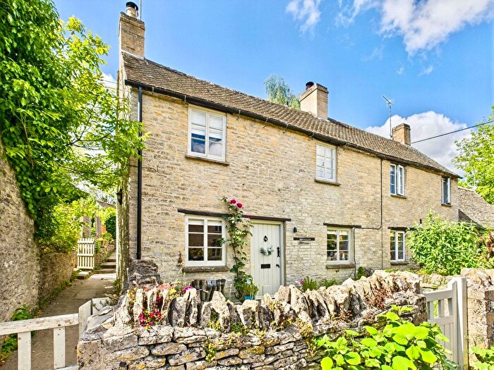 1 Bedroom Semi-detached House For Sale In High Street, Ramsden, OX7