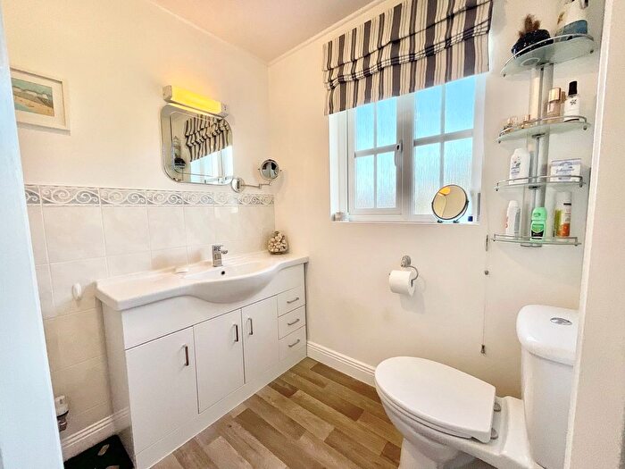 4 Bedroom Town House For Sale In Fletcher Road, Stoke-On-Trent, ST4