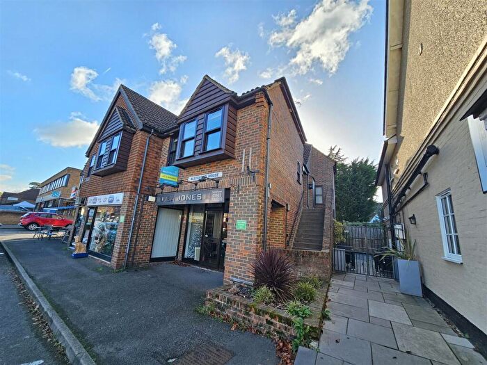 1 Bedroom Apartment To Rent In High Street, Horsell, GU21