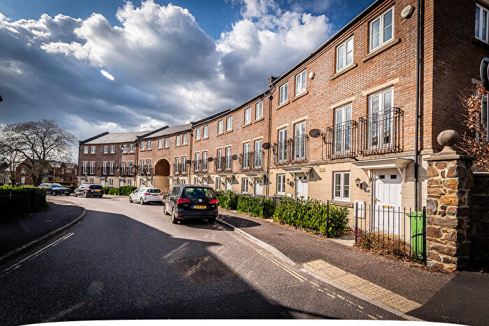 3 Bedroom Town House To Rent In Fleming Way, St Leonards, Exeter, EX2