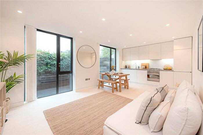 2 Bedroom Apartment To Rent In Oval Road, London, NW1