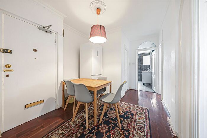 2 Bedroom Flat To Rent In Townshend Court, St Johns Wood, NW8