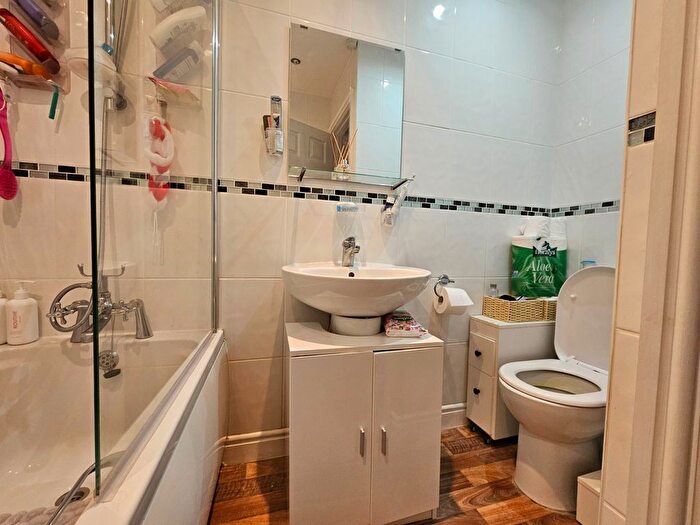 2 Bedroom Terraced House For Sale In Bromsgrove Road, Droitwich, Worcestershire, WR9