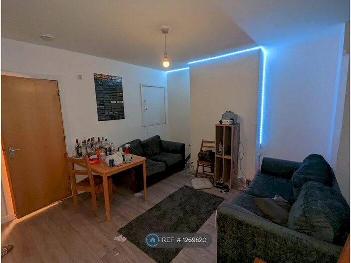 3 Bedroom Terraced House To Rent In Castle Boulevard, Nottingham NG7