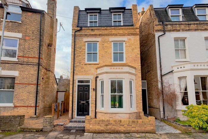 3 Bedroom Detached House To Rent In Alpha Road, Cambridge, CB4