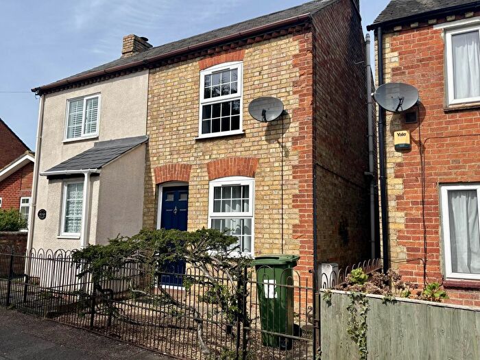 2 Bedroom Semi Detached House To Rent In Baker Street, Waddesdon, HP18