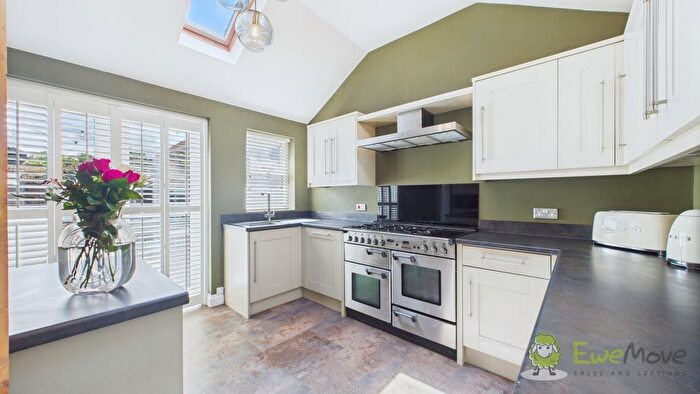 3 Bedroom Detached House For Sale In Main Street, West Stockwith, Doncaster, South Yorkshire, DN10