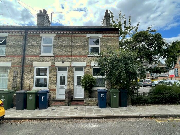2 Bedroom Terraced House To Rent In Petworth Street, Cambridge, CB1