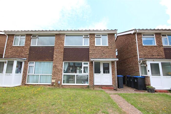 3 Bedroom Semi-Detached House To Rent In Saffron Close, Shoreham-By-Sea, BN43
