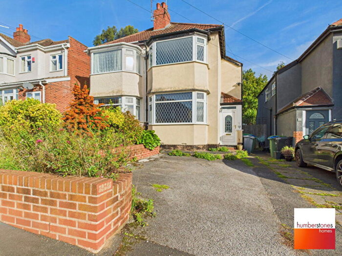 2 Bedroom Semi-Detached House For Sale In Chestnut Road, Oldbury, B68