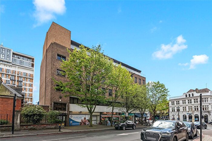 2 Bedroom Flat For Sale In Carshalton Road, Sutton, SM1