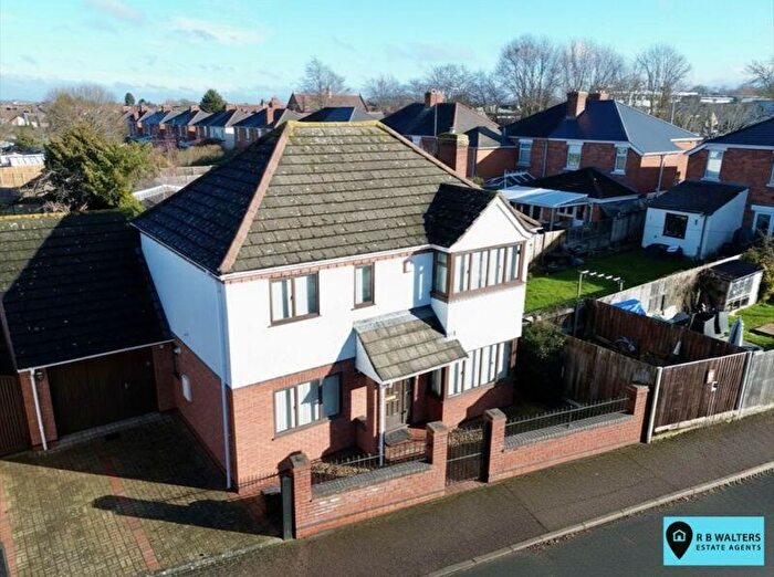 2 Bedroom Detached House For Sale In Lewisham Road, Gloucester, GL1