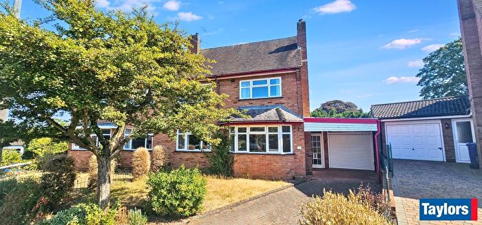 3 Bedroom Semi Detached House For Sale In Margaret Drive, Oldswinford, Stourbridge, DY8