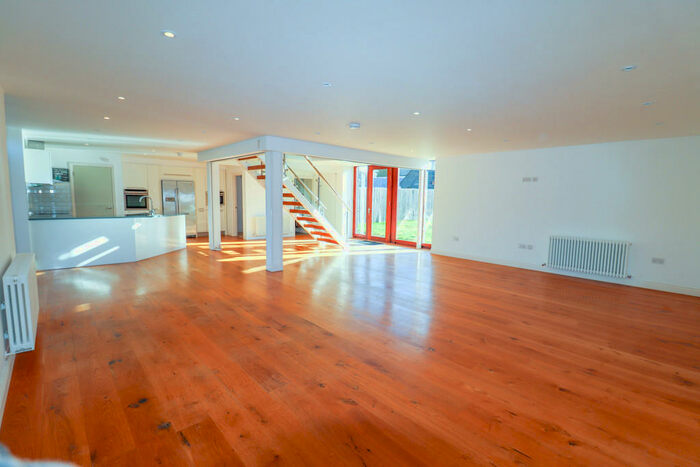 5 Bedroom Barn Conversion To Rent In Short Road, Snailwell, CB8