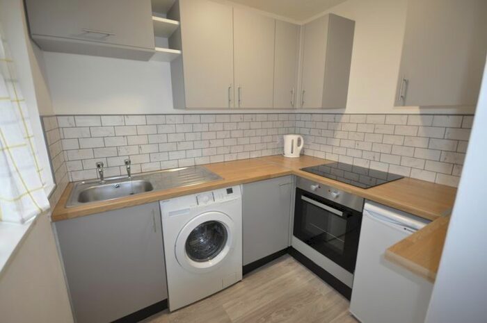 1 Bedroom Flat To Rent In Rowanfield Road, Cheltenham, GL51