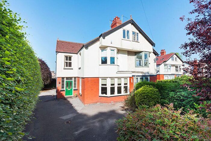 6 Bedroom Detached House For Sale In Biddulph Road, Congleton, CW12