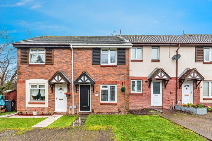 2 Bedroom Terraced House For Sale In Rye Close, Middleleaze, Swindon, SN5