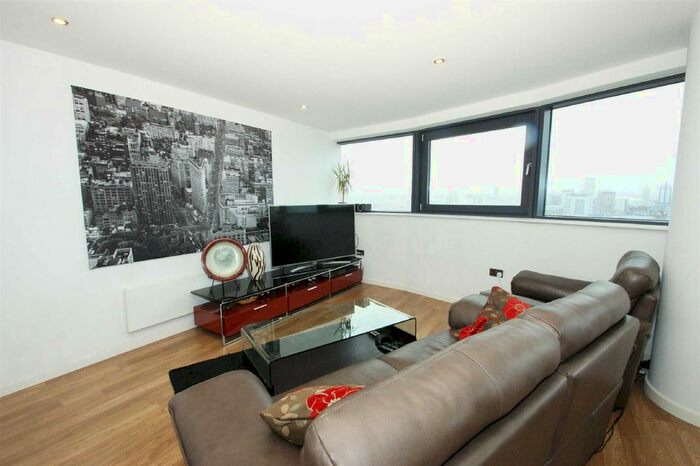 2 Bedroom Flat To Rent In Water Lane, Leeds, LS11