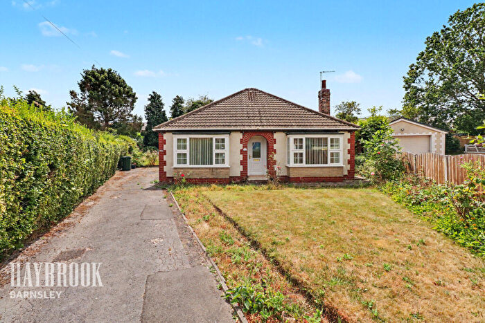 2 Bedroom Detached Bungalow For Sale In Park Avenue, Royston, S71