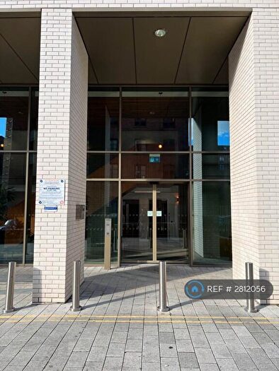 3 Bedroom Flat To Rent In Cambridge Street, Manchester, M1