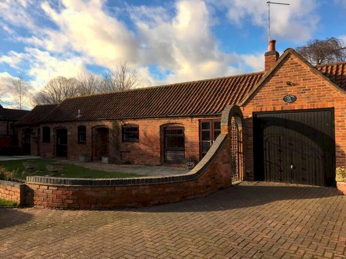 2 Bedroom Property To Rent In Old Farm Court, Barton In Fabis, Nottingham NG11