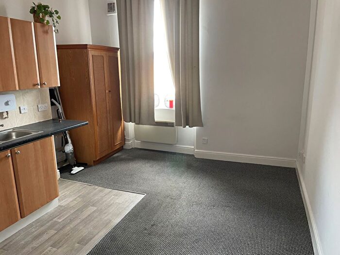 Studio To Rent In West End Lane, West Hampstead London, NW6