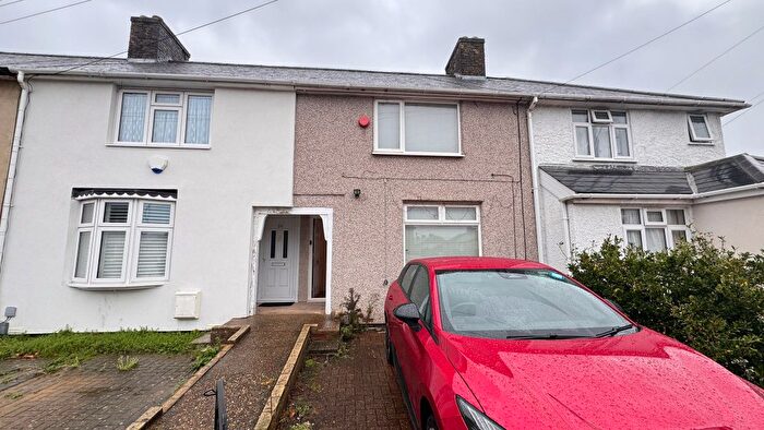 2 Bedroom Maisonette To Rent In Flamstead Road, Dagenham, RM9