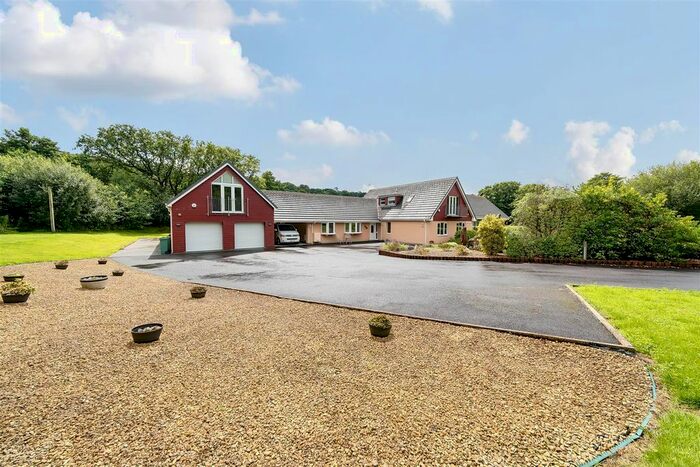 5 Bedroom Detached House For Sale In Penclawdd Road, Penclawdd, Swansea, SA4