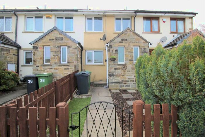 2 Bedroom Terraced House To Rent In South Street, Netherton, Huddersfield, HD4