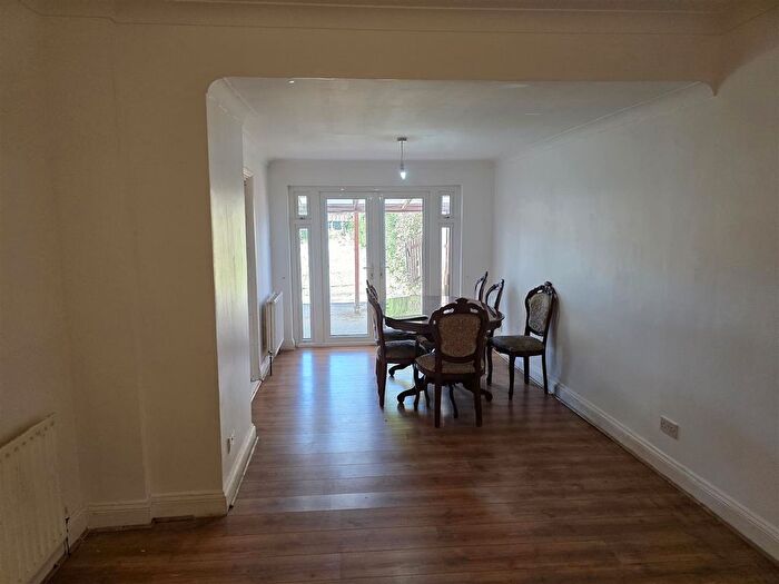 3 Bedroom Property To Rent In Burns Avenue, Southall, UB1