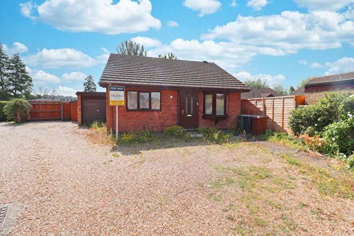 2 Bedroom Detached Bungalow For Sale In Marjorie Avenue, Lincoln, LN6
