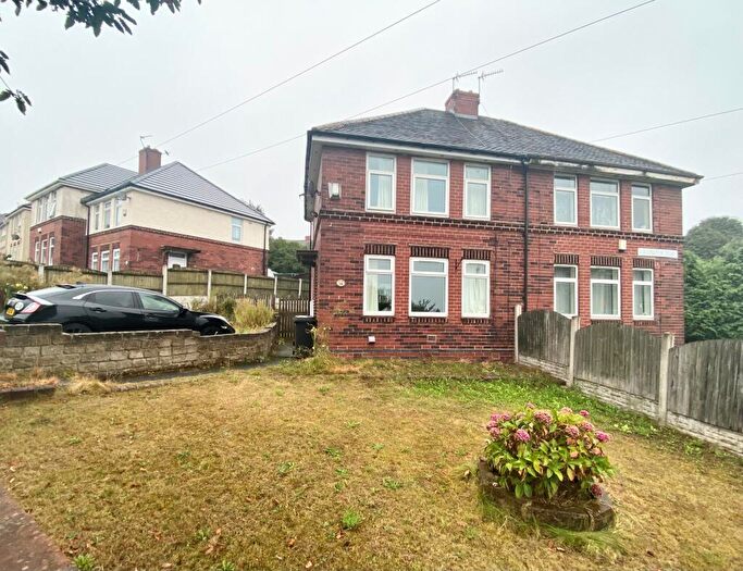 3 Bedroom Semi-Detached House To Rent In Woodrove Avenue, S13