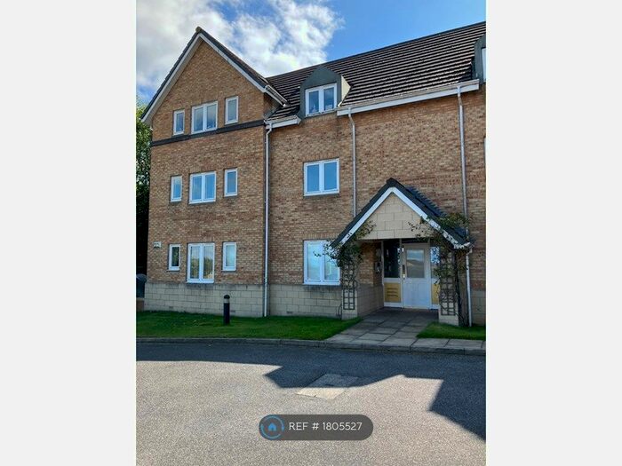 2 Bedroom Flat To Rent In Javelin Close, Bradford, BD10