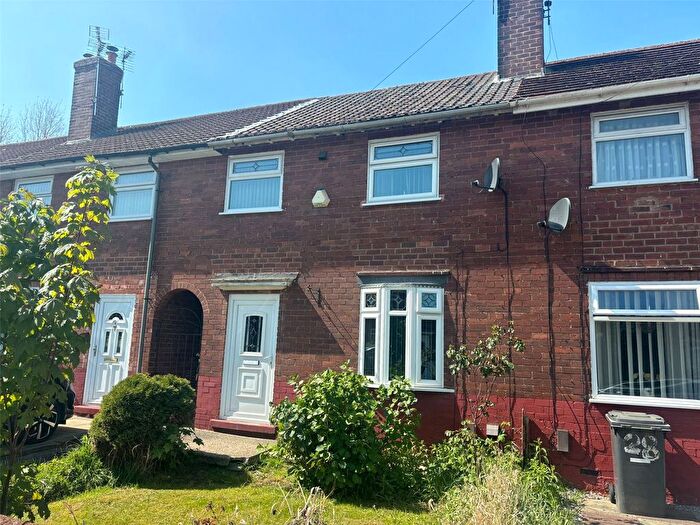 3 Bedroom Town House For Sale In Mather Avenue, Weston Point, Runcorn, Cheshire, WA7