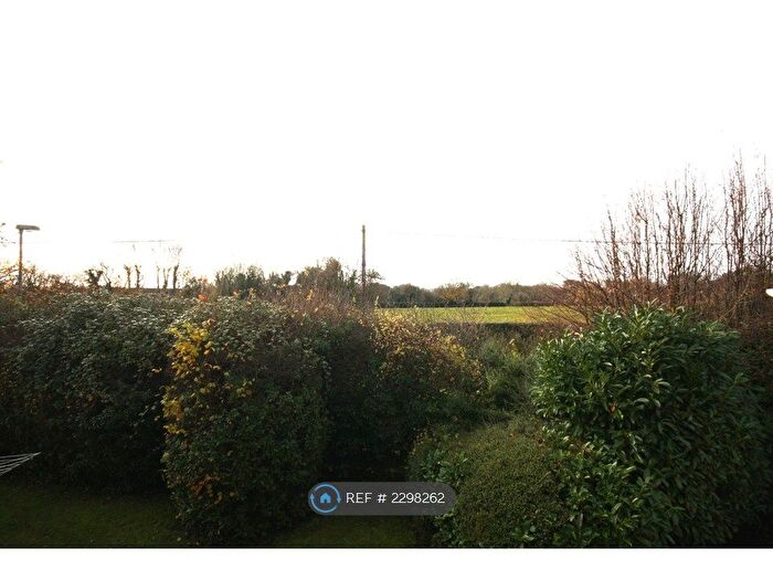 1 Bedroom Flat To Rent In Little Greencroft, Chesham, HP5