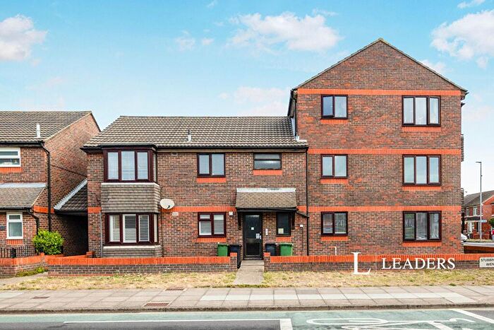 2 Bedroom Apartment To Rent In Copnor Road, Portsmouth, PO3