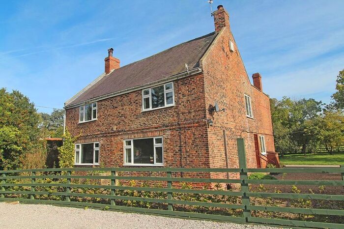 5 Bedroom Property For Sale In Greenfield Farm, Lower Dunsforth, York, YO26