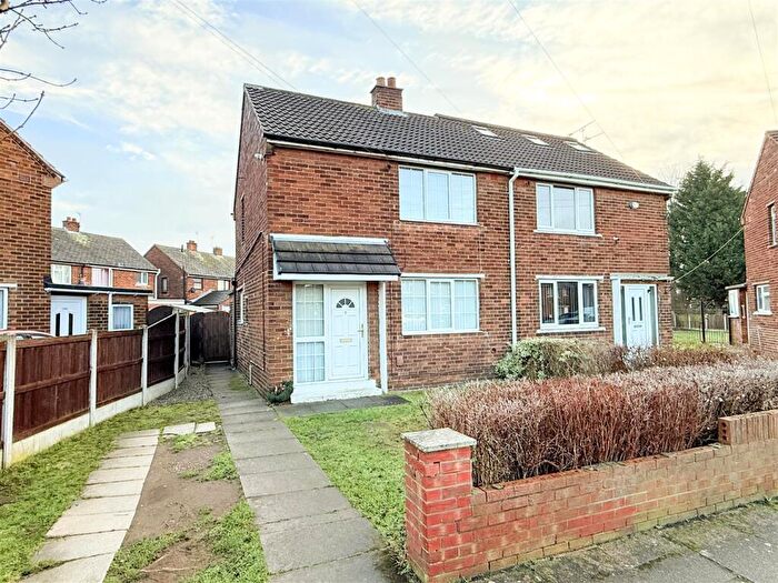 2 Bedroom Semi Detached House For Sale In Laburnum Drive, Armthorpe, DN3