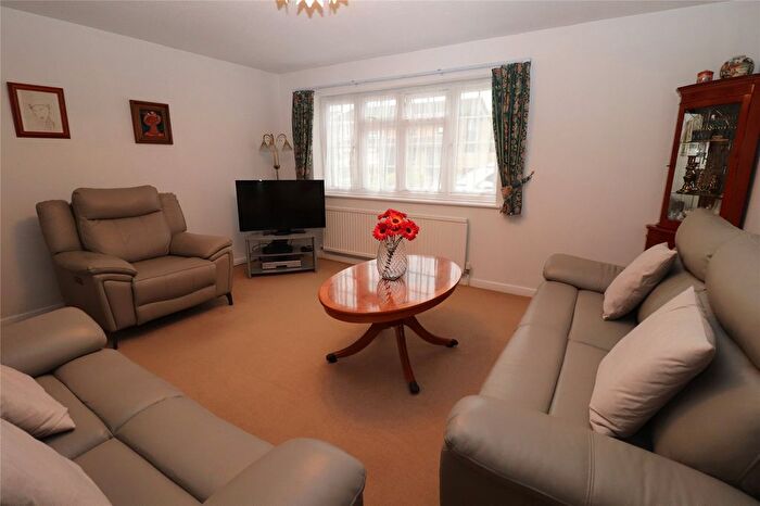 4 Bedroom Detached House For Sale In Aylesbeare, Shoeburyness, Southend-On-Sea, SS3