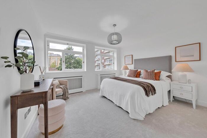 2 Bedroom Flat For Sale In Sheringham, St. John's Wood Park, NW8